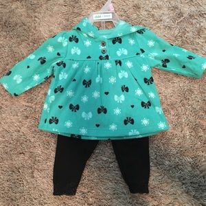 Two piece Carter’s outfit.